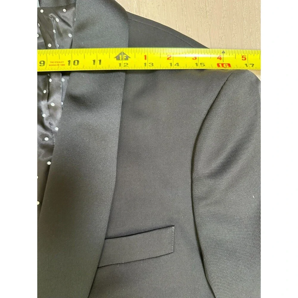 Bonobos lined suit vent